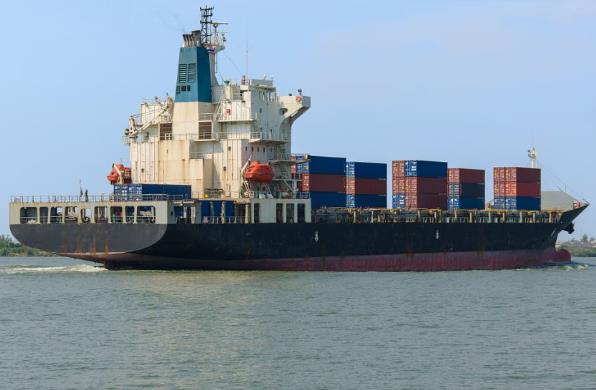 寧波海運成為連接全球各地的重要橋梁，促進了經濟繁榮與文化交流