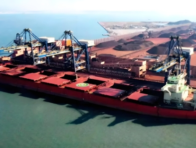 青島貨運公司正以前所未有的姿態(tài)編織著海陸空交織的物流傳奇