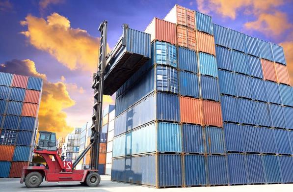 國際貨代行業(yè)所面臨的機遇和挑戰(zhàn)是怎樣的？