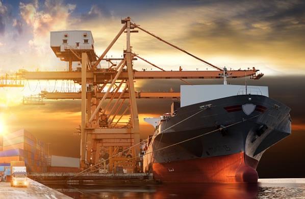 美國作為全球非常大的經濟體之一，其貨代業為全球貿易提供關鍵支持