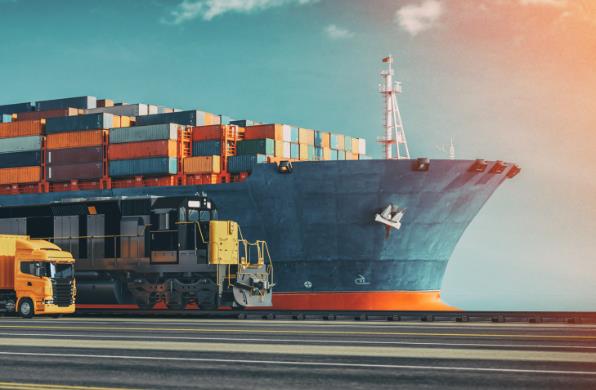 馬來西亞憑借其地理優勢和基礎設施，成為了貨代行業的重要中轉站