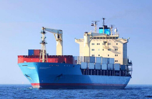 上海貨代公司是中國(guó)國(guó)際貿(mào)易中心重要組成部分，發(fā)揮不可替代的作用