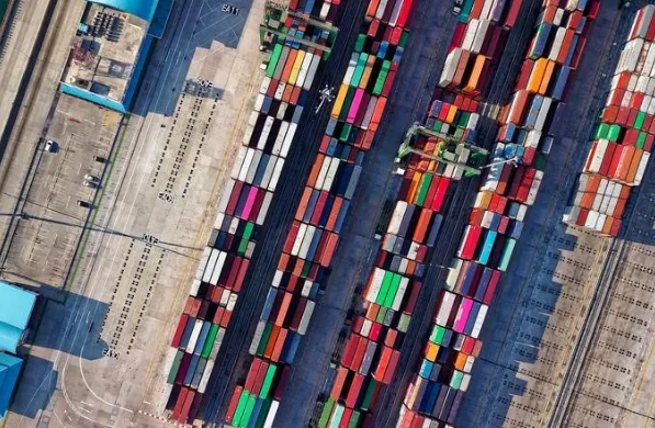 韓國貨代作為連接中韓貿易的橋梁，發揮著舉足輕重的作用