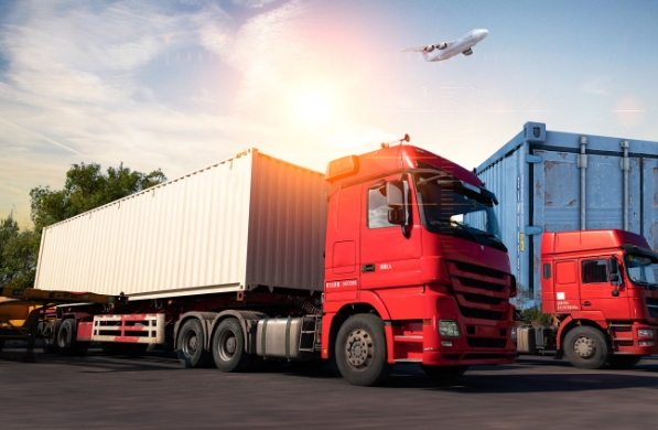 俄羅斯以獨(dú)特的地理位置和資源優(yōu)勢(shì)，成為國(guó)際物流體系中重要的一環(huán)