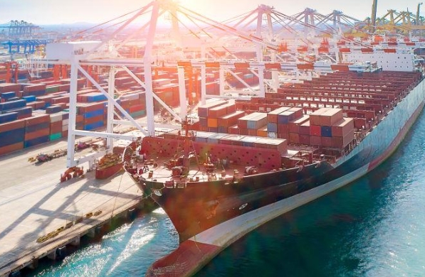 隨著電子商務(wù)的快速發(fā)展，國(guó)際貨代也迎來了新的發(fā)展機(jī)遇