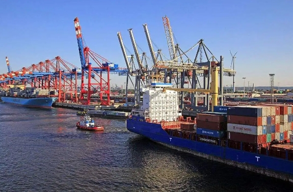 歐洲貨代公司不僅是貨物的搬運工，更是國際貿(mào)易的推動者