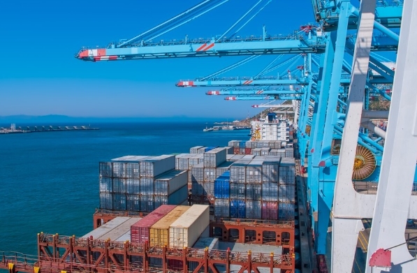 歐洲貨代公司正站在新的歷史起點上，面臨著前所未有的機遇與挑戰(zhàn)